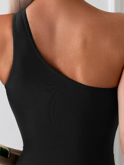 Vientisas maudymosi kostiumėlis